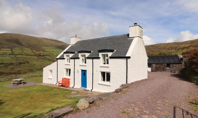 Ballinskelligs House | Kingdom Of The Hare