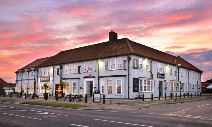 Holland-On-Sea Hotel | Kingscliff, BW Signature Collection