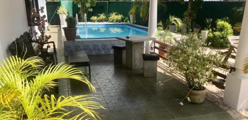 Negombo House | Kingz and Queenz - Negombo