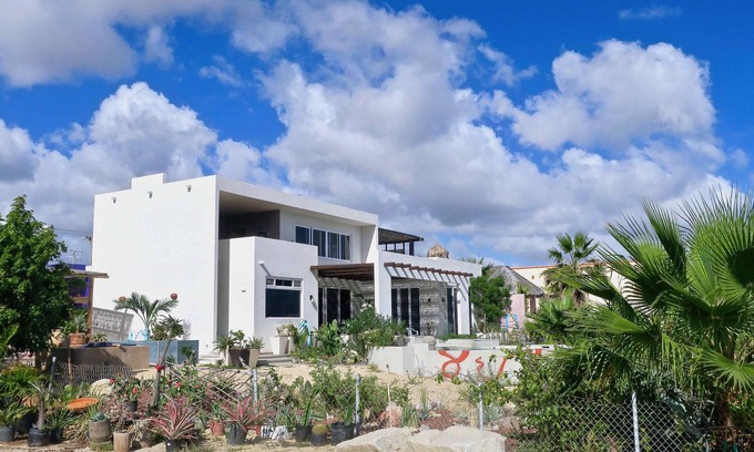 El Sargento House | Kiteboarding, Fishing, Mountain Bike trails. Ocean Front