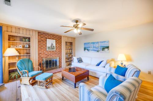 Kitty Hawk House | Kitty Hawk Vacation Rental 1 Mi to Beaches!