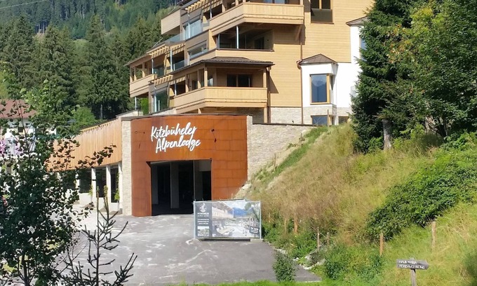 Paß Thurn Apartment | Kitzbüheler Alpenlodge Top A7 with private infrared cabin