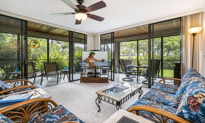 Kahaluu Bay Condo | KKSR6104 GRND FLR, CORNER W/WRAP AROUND SCREENED IN LANAI! GARDEN & GOLF VIEW