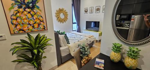 Pudu Apartment | KL Bukit Bintang Condos with an Infinity Pool, Gym and Panoramic Views by Asian Cajun Vacations