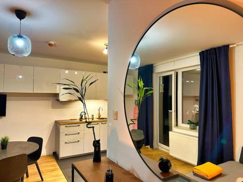 Targowek Apartment | Klimatyczna Hotelowa Kawalerka