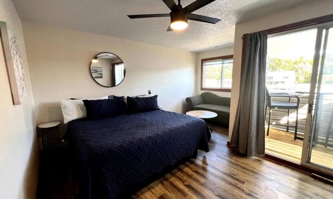 Coinjock Apartment | Knot One- Balcony View of ICW- Dog Friendly!