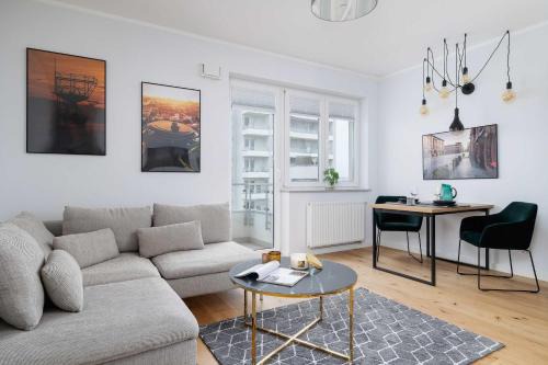 Katowice Apartment | Komfortowy Apartament z Parkingiem i Balkonem Katowice by Noclegi Renters