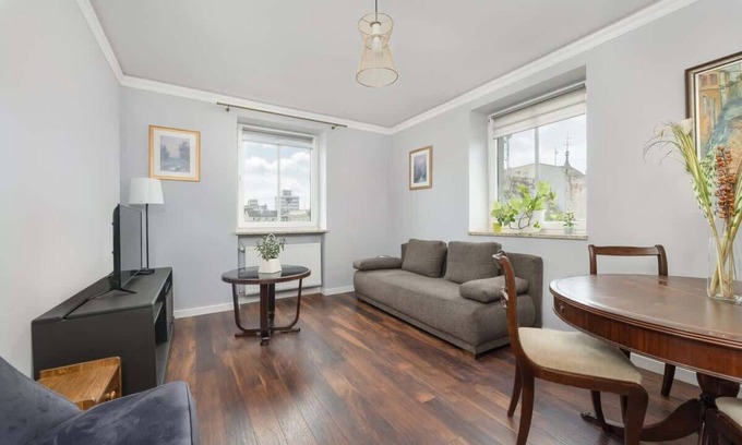 Wroclaw City Center Apartment | Komuny Paryskiej 5 | Wrocław | Traditional Apartment | WiFi