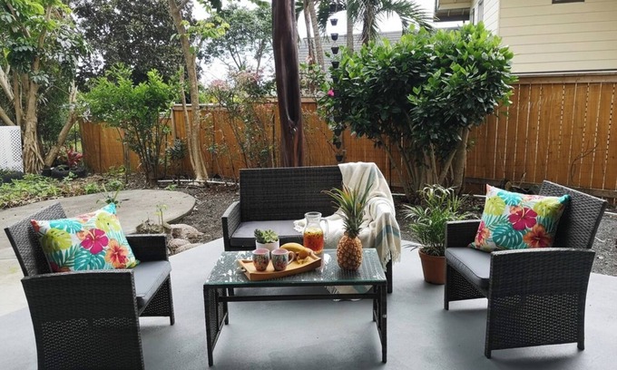 Kona Palisades House | Kona Studio + 2 Small Bonus Rooms, Big Covered Patio, Near Beaches/Airport