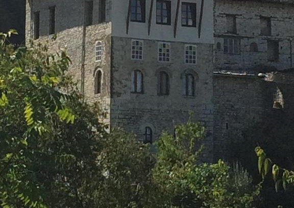Gjirokaster House | Konaku Guest house