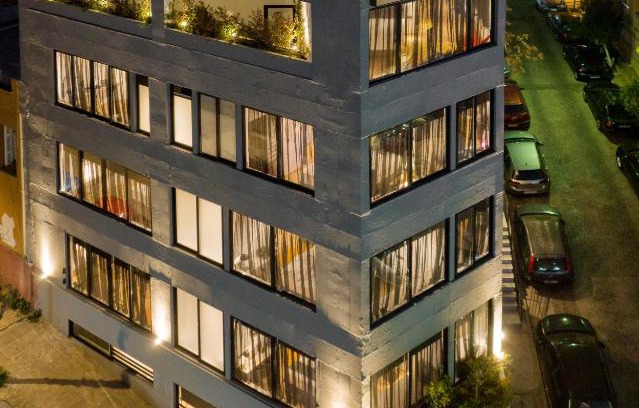 Kinosargous Hotel | Koniama Acropolis
