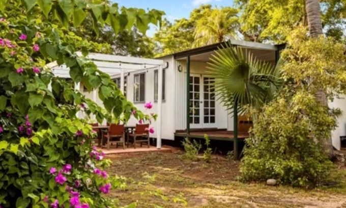 Bilingurr House | Kookaburra Bush Retreat - on 3 Acres, Tucked Behind Sand Dunes of Cable Beach