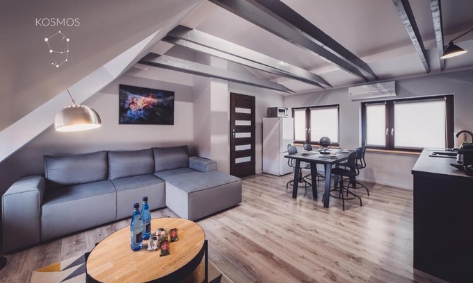 Stare Miasto Apartment | Kosmos 9 - Apartament Astro by Rentoom