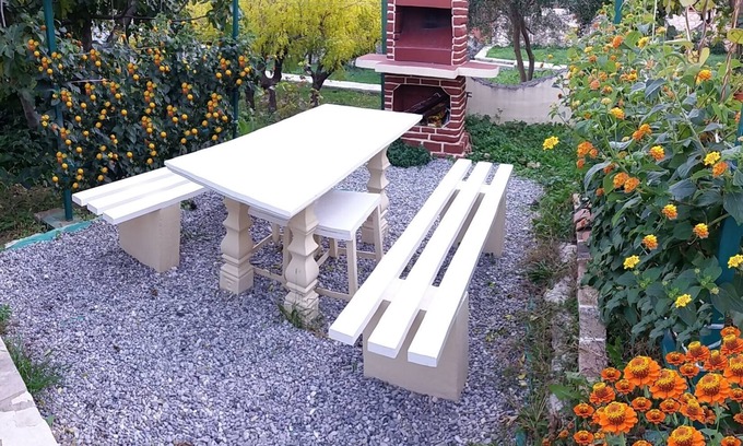 Muo Apartment | Kotor TIMI 3 - Studio Apartment 40 meters from the beach with garden grill