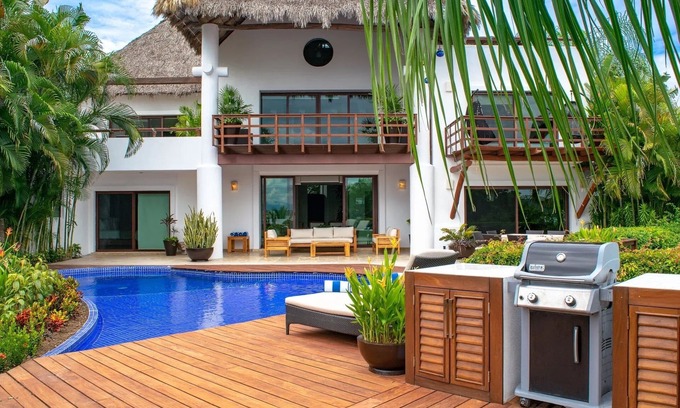 La Cruz de Huanacaxtle Villa | Kovay Gardens Resort Villa Steps away from the Ocean & Beach & PRIVATE POOL!