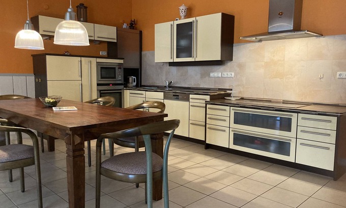 Dahme Apartment | "krähenhorst" Wohnen mit Charme auf 100 m² in der Historischen Villa Seeperle