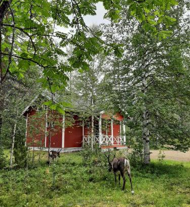 Akaslompolo Ski Chalet | Kuosto ja Luppo