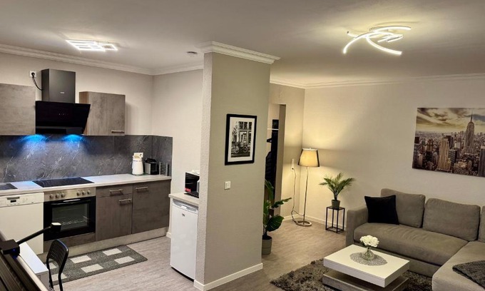 Nieder-Morlen Apartment | Kurstadt Apt Moderne 2ZKB Balkon-PKW- Stellplatz Check-in 7-24 h