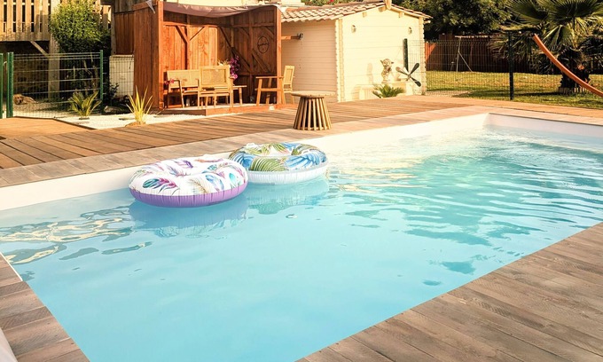 Hure House | L'échappée Huroise, private pool and spa