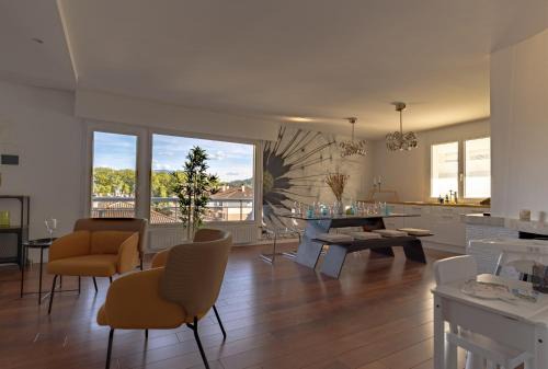 Annecy Apartment | L'échappee du 36 - 4 chambres dans le Triangle d'Or à 100m du lac, parking gratuit