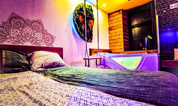 Brie-Comte-Robert Condo | L'éden: private Jacuzzi