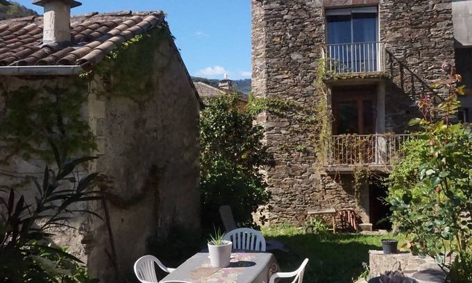 Saint-Andre-de-Valborgne House | L'abri cévenol