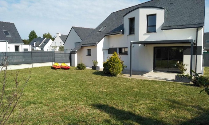 Damgan House | L'Agapanthe - Jolie maison contemporaine à 200 m de la plage de Damgan