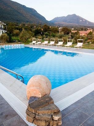 Trentinara Hotel | L' Aia Resort