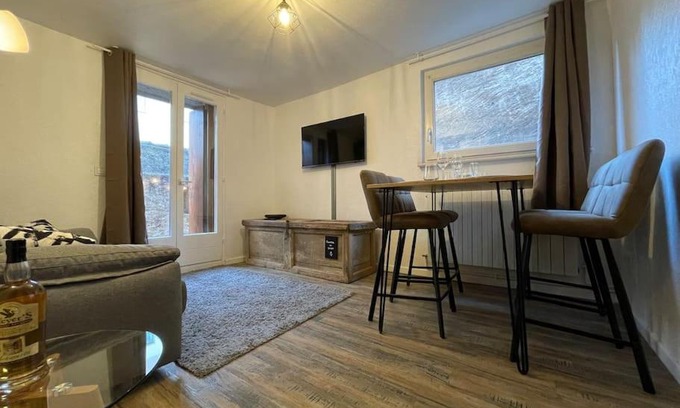 Selestat Apartment | L'Alsacien - Appartement avec Terrasse - Cuisine équipée - WiFi Gratuit
