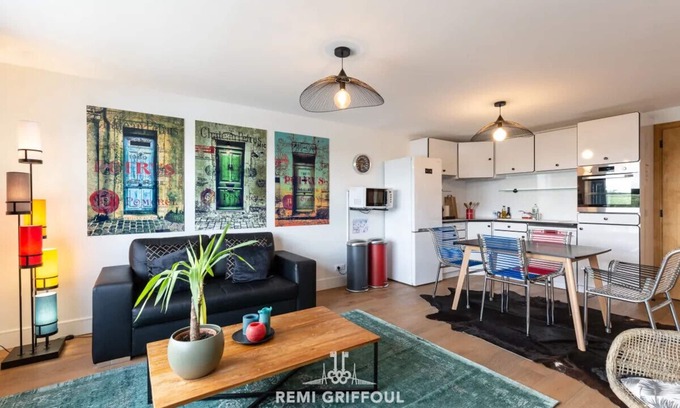 Honfleur Apartment | L'Annexe du Cosmopolitain | Luxury Building | 4 Guests