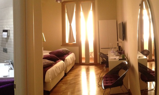 Salario Bed & Breakfast | L'Appartamento Romano - brand new and luminous B&B in the center of Rome