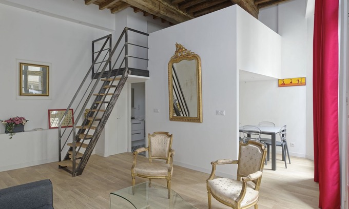 Montpellier City-Centre Apartment | L'Argenterie, charming apartment with parking