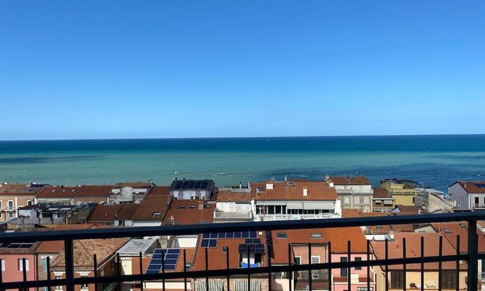 Porto Recanati Apartment | L'Attico sul Mare