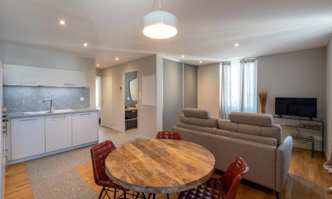 Rodez Apartment | L'Aubrac, T2 classé meublé de tourisme