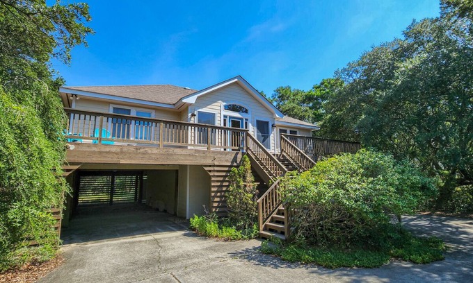 Southern Shores House | L'ESCALE - Soak in the summer sun this oceanside 4 BR home!