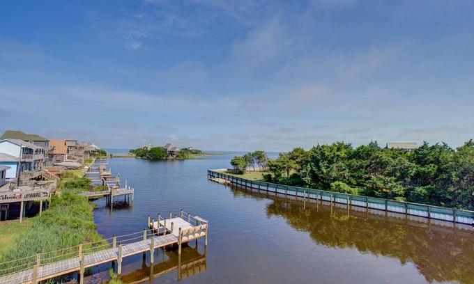 Brigands' Bay House | L'Escape - Rare 4 Bedroom SoundFront Home in Frisco