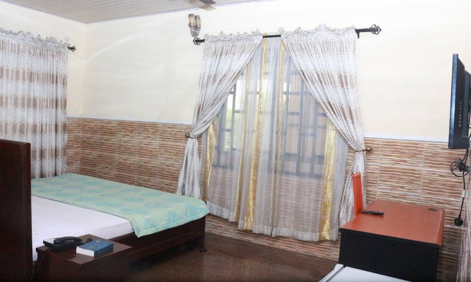 Uyo Hotel | L & L Executive Hotels and Suites