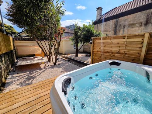 Lourdes House | L'Oiseau du Paradis - Cottage & Spa