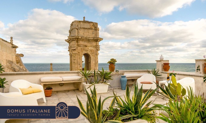 Centro Storico Apartment | L'onda del Mare - Marine Seaview Panoramic Loft