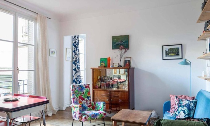 Quartier des Grandes-Carrieres Apartment | L'Ordener - Calme, 15 min du Sacré Coeur, Métro 12 & 13