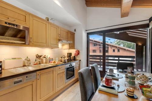 Vallorcine Apartment | l'Ours Bleu B33 ski -in ski -out - Happy Rentals