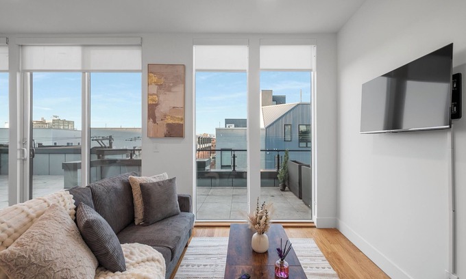 Olde Kensington Apartment | L.Square #B403 (1BR)