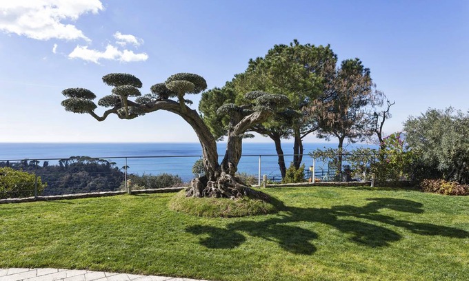Camogli Villa | L'Ulivo sull'Orizzonte con piscina
