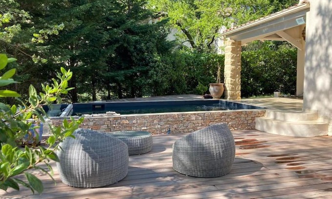 Laudun Villa | La Balouvière Villa entre Cévennes et Provence