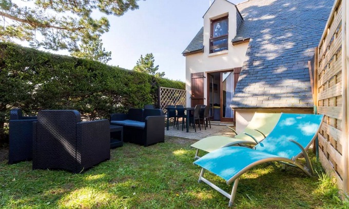 Guerande House | La Baule, house with garden, swimming pool, near beach Benoit