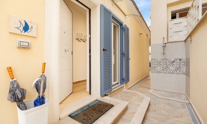 Quartiere XXXIII Lido di Ostia Ponente Apartment | La Caravella 2 :beachfront, new and charming apartment in the center.