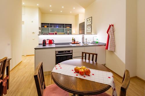 Porta Lodovica Apartment | LA CASA COLORATA - Flats in Milan - Bocconi