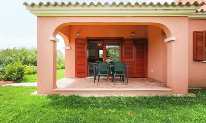 San Teodoro City Centre House | La casa di Debora with A/C & Wi-Fi