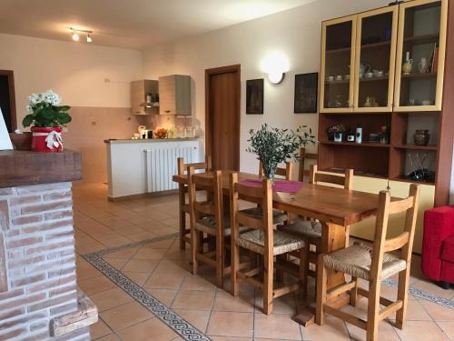 Montecchio Apartment | La Casa di Demetra. Un Paradiso tra gli Olivi.