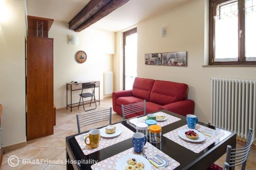 Pesaro Apartment | La Casetta Gialla